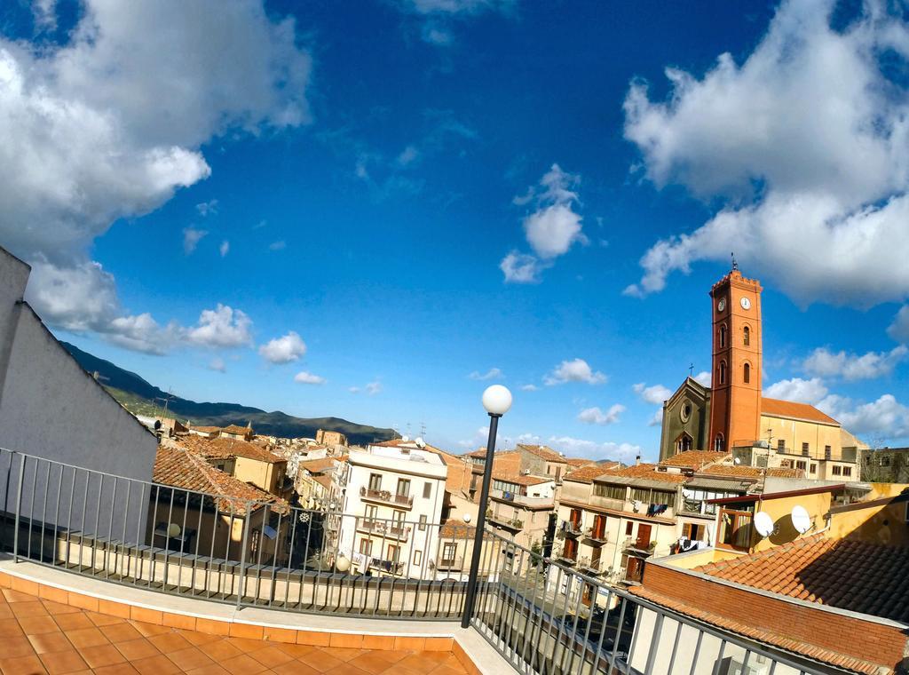 Case Spazioscena - Polimnia Castelbuono Kültér fotó